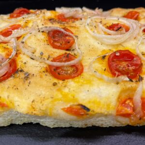Focaccia di Grano Duro (Cipolla e Pomodorino)